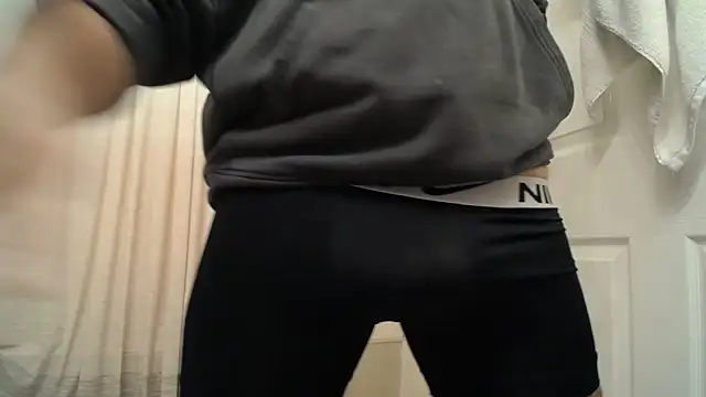 Snapshot of proseccopapi23 chatting on 12-15-24, 05:45 proseccopapi23 online show from 12-15-24, 05:45