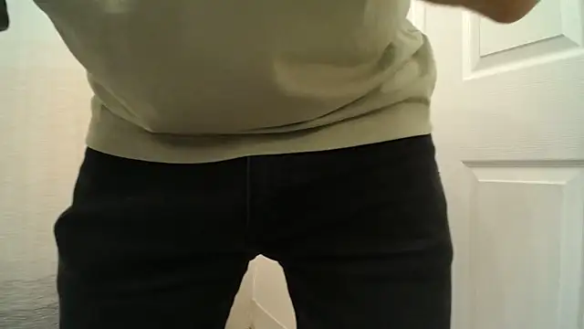 Snapshot of proseccopapi23 chatting on 02-16-25, 06:54 proseccopapi23 online show from 02-16-25, 06:54