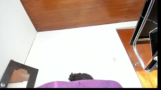 emely exotic online show from 01-18-25, 12:57