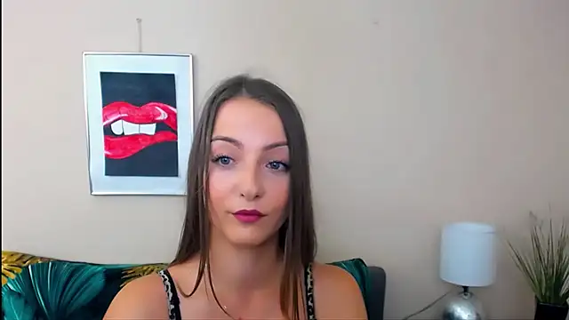 Snapshot of NatalieSexy chatting on 07-13-26, 06:05 NatalieSexy online show from 07-13-26, 06:05