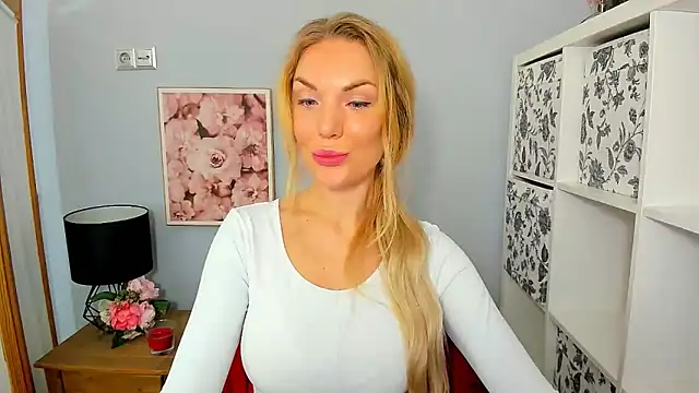 AulloraHoney online show from 12-03-24, 09:22