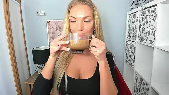 AulloraHoney online show from 01-23-25, 11:48