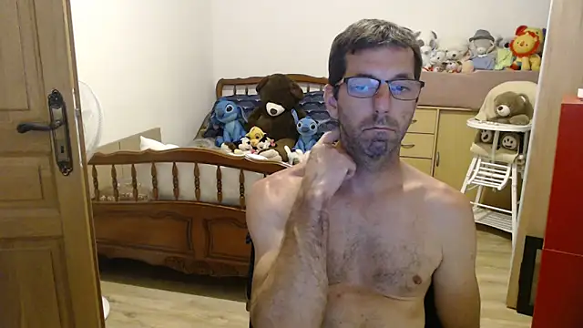 Snapshot of steph19x5 chatting on 06-17-26, 06:31 steph19x5 online show from 06-17-26, 06:31