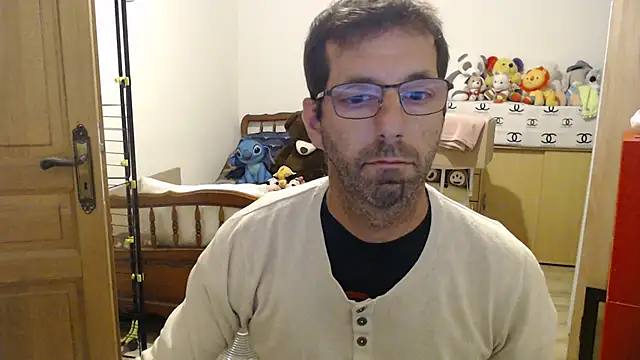 Snapshot of steph19x5 chatting on 06-24-26, 11:31 steph19x5 online show from 06-24-26, 11:31