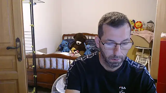 Snapshot of steph19x5 chatting on 07-04-26, 05:02 steph19x5 online show from 07-04-26, 05:02