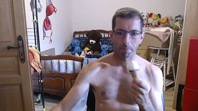 Snapshot of steph19x5 chatting on 07-15-26, 06:24 steph19x5 online show from 07-15-26, 06:24