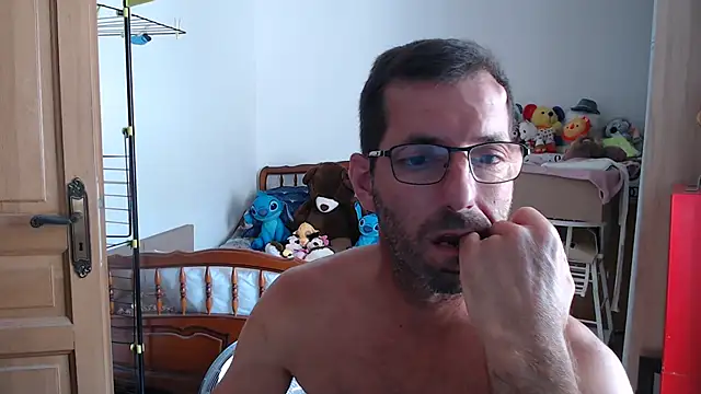 Snapshot of steph19x5 chatting on 07-20-26, 03:25 steph19x5 online show from 07-20-26, 03:25