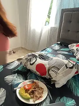 Elena222  online show from 12-19-25, 06:15