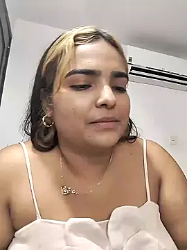 Mayssa Cute online show from 12-23-24, 10:01