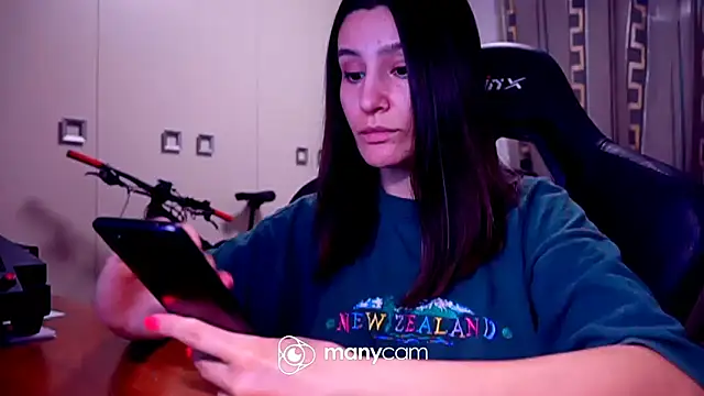 GodlyTheia online show from 02-26-25, 04:56