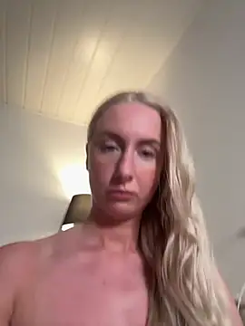 CutieEmy online show from 06-22-26, 08:17