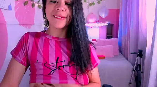 Snapshot of LATINGODDESS_X chatting on 01-13-25, 03:15 LATINGODDESS X online show from 01-13-25, 03:15