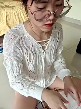 Snapshot of HinaLovely chatting on 01-06-25, 01:53 HinaLovely online show from 01-06-25, 01:53