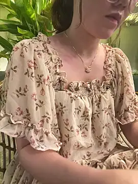 Snapshot of HinaLovely chatting on 02-01-25, 01:20 HinaLovely online show from 02-01-25, 01:20