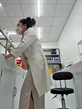 Snapshot of HinaLovely chatting on 02-11-26, 06:40 HinaLovely online show from 02-11-26, 06:40