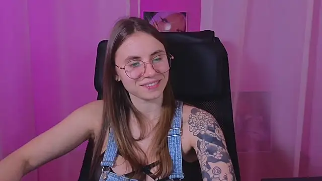  AnnaStark  online show from 02-02-25, 03:54