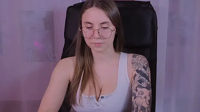  AnnaStark  online show from 03-08-25, 02:23