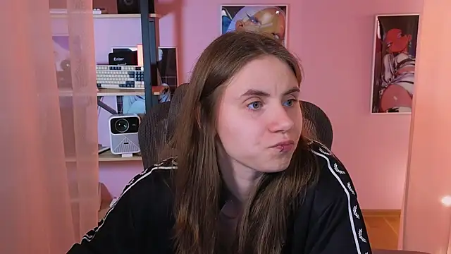  AnnaStark  online show from 05-20-26, 08:37