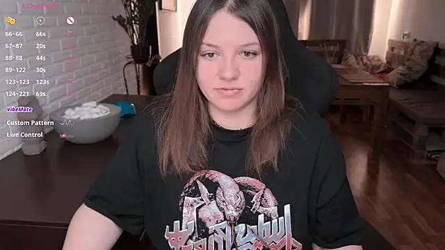 XNirvanaX online show from 04-06-26, 05:19