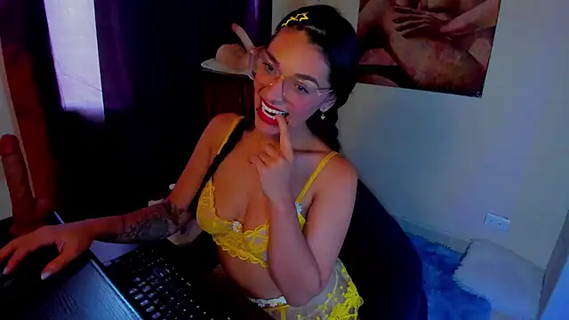 annyluna1 online show from 06-26-26, 08:24