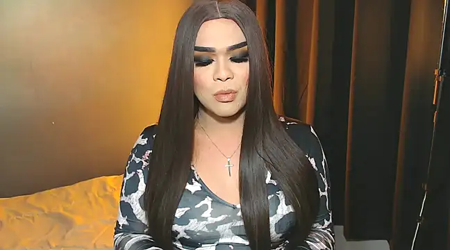 Snapshot of VictoriaEliz chatting on 02-04-25, 11:05 VictoriaEliz online show from 02-04-25, 11:05