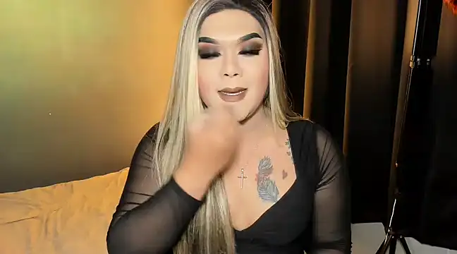 Snapshot of VictoriaEliz chatting on 03-16-25, 02:55 VictoriaEliz online show from 03-16-25, 02:55