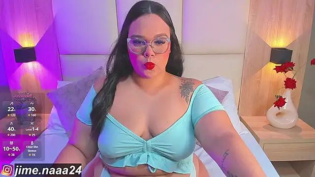 Snapshot of jimena24_ chatting on 05-31-26, 12:12 jimena24 online show from 05-31-26, 12:12