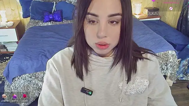 Snapshot of VanessaDoyle chatting on 01-14-25, 09:51 VanessaDoyle online show from 01-14-25, 09:51