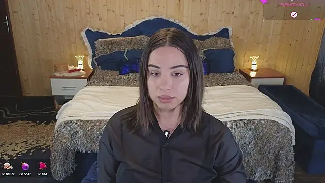 Snapshot of VanessaDoyle chatting on 01-23-25, 11:58 VanessaDoyle online show from 01-23-25, 11:58