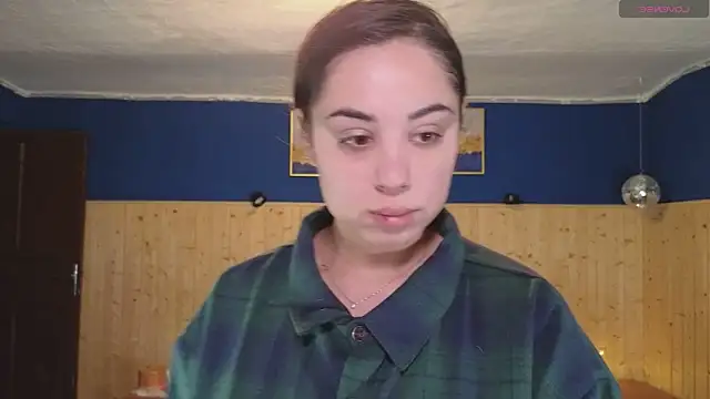 Snapshot of VanessaDoyle chatting on 01-24-25, 08:11 VanessaDoyle online show from 01-24-25, 08:11