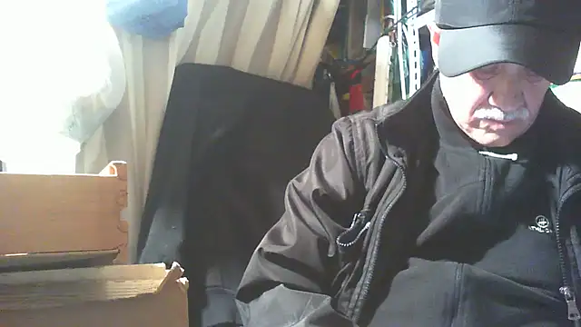 nonnomaturobisex online show from 10-21-25, 03:13