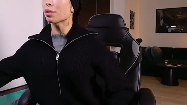 Snapshot of Rubbernina chatting on 11-06-25, 05:03 Rubbernina online show from 11-06-25, 05:03