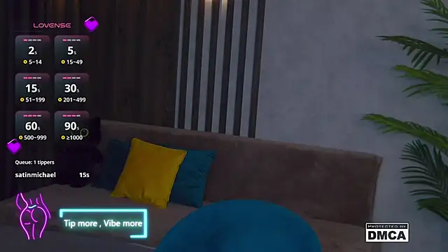 Holl1Would online show from 02-26-25, 07:38