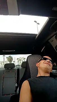 Snapshot of Roberts8inchcock chatting on 11-28-25, 12:24 Roberts8inchcock online show from 11-28-25, 12:24