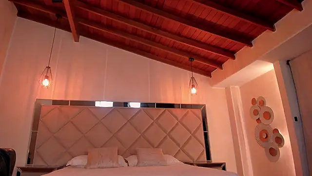 LexieWayne online show from 04-21-26, 01:42