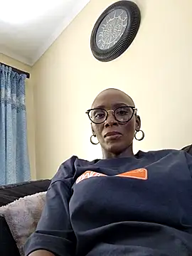 yummycherryxx online show from 12-20-25, 07:48