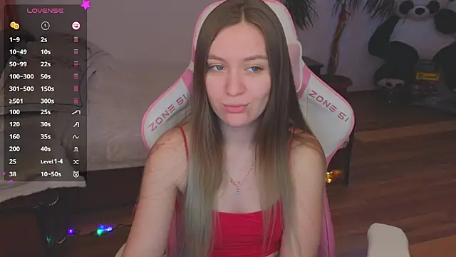 CyrilaPuff online show from 12-10-24, 07:37