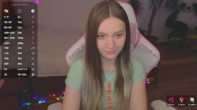 CyrilaPuff online show from 12-12-24, 06:25