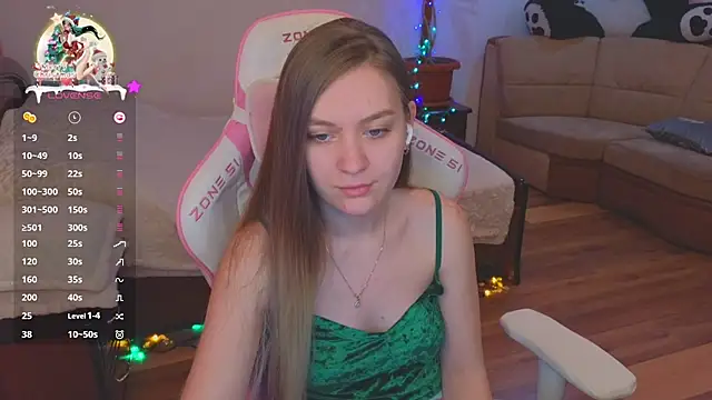 CyrilaPuff online show from 12-28-24, 06:39