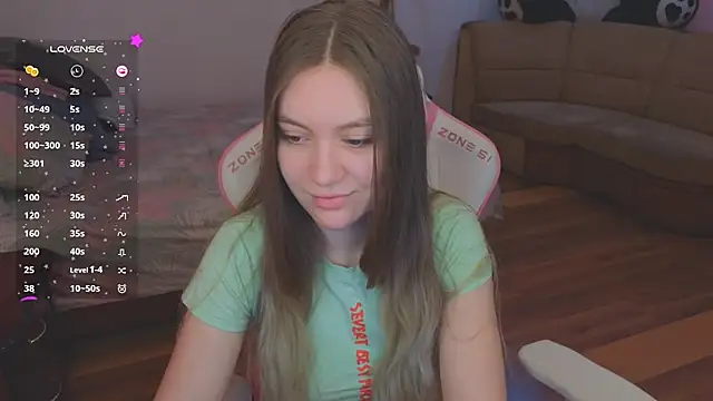 CyrilaPuff online show from 01-17-25, 04:17