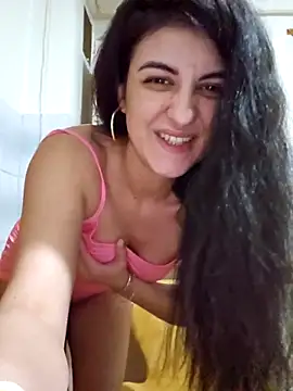 Snapshot of NathalieDream chatting on 02-28-25, 11:45 NathalieDream online show from 02-28-25, 11:45