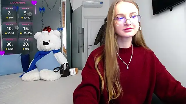 KateJonson online show from 12-30-24, 01:14