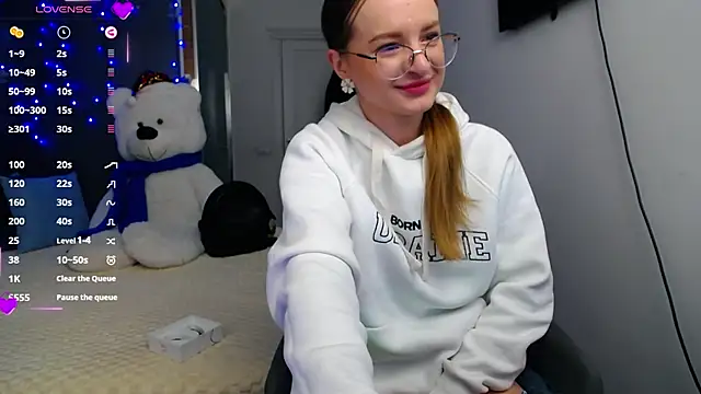 KateJonson online show from 01-21-25, 08:19