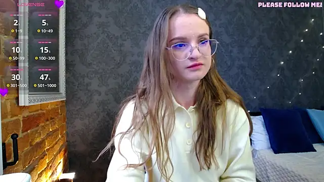 Snapshot of KateJonson chatting on 03-19-26, 02:10 KateJonson online show from 03-19-26, 02:10