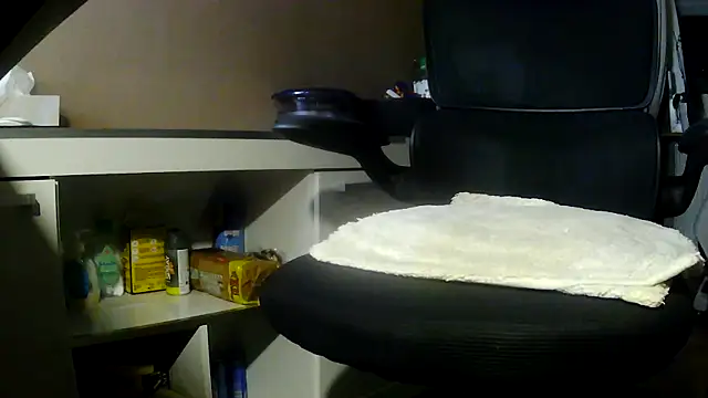 Snapshot of suedel65 chatting on 04-24-26, 02:36 suedel65 online show from 04-24-26, 02:36