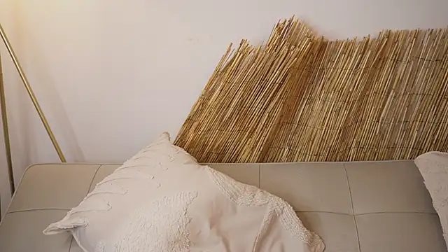 bunnycuteshy online show from 04-15-26, 12:56