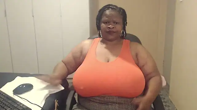 sweetnoziexx online show from 10-05-25, 03:38