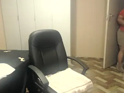 sweetnoziexx online show from 06-08-26, 05:30