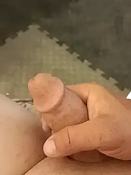 Snapshot of asil1710 chatting on 10-29-25, 12:07 asil1710 online show from 10-29-25, 12:07