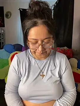 Snapshot of MsConejitaa chatting on 12-11-24, 03:58 MsConejitaa online show from 12-11-24, 03:58
